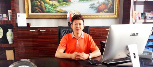 記《溯源》欄目組采訪蘇州昱騰企業家王鑰淇